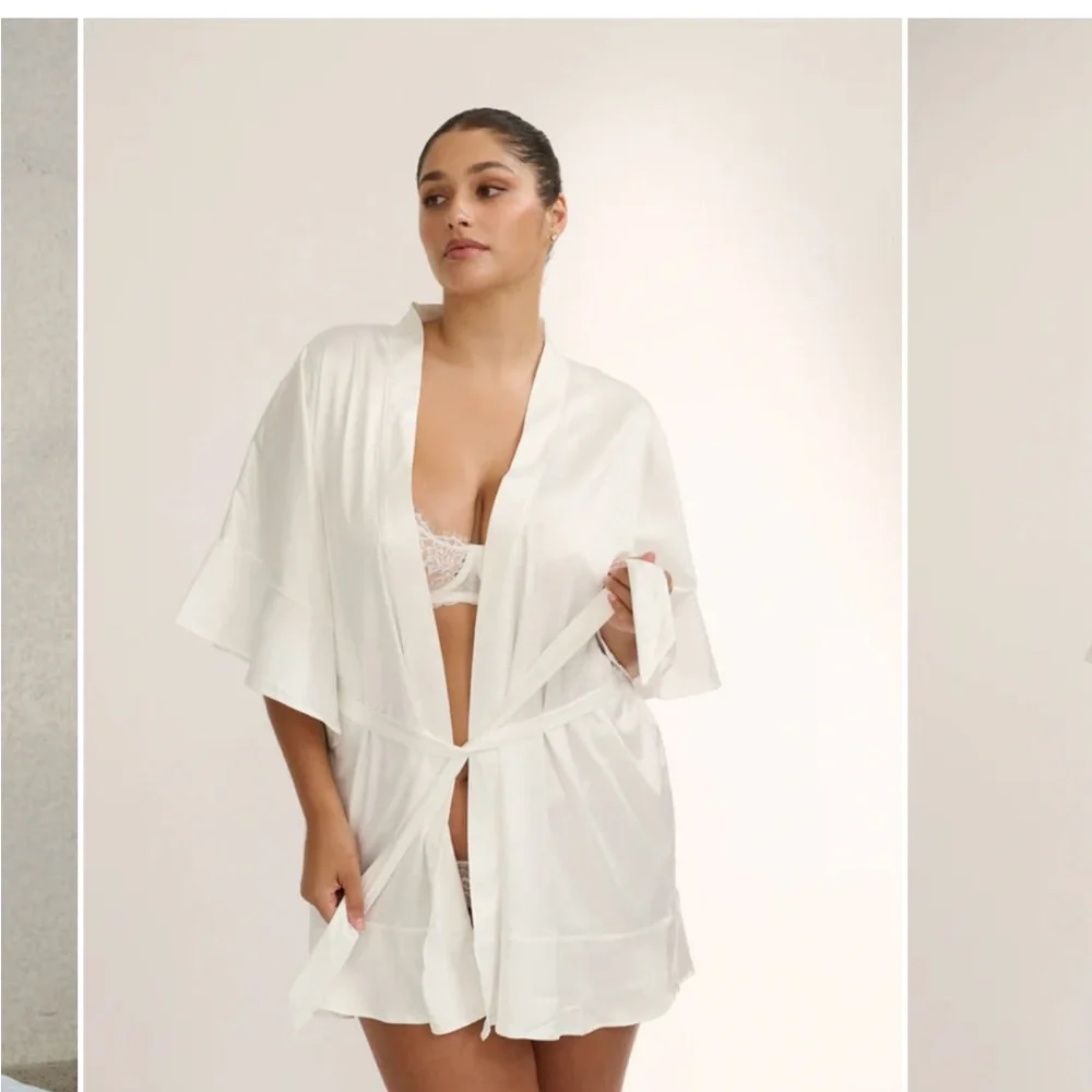 Bridal Robe - Picture 3 of 6